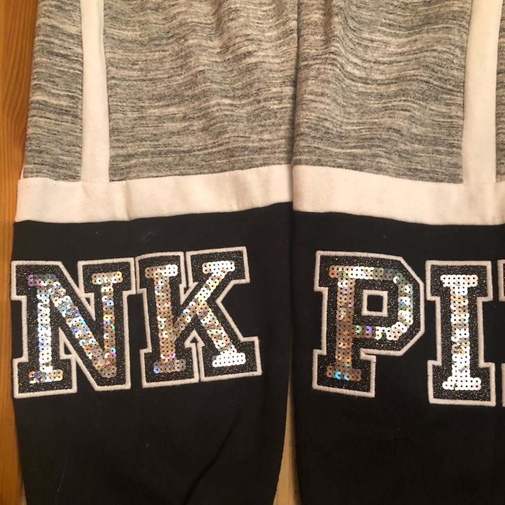 Victoria’s Secret PINK size med HTF rare bling joggers